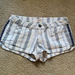 MOSSIMO Shorts Size 3
